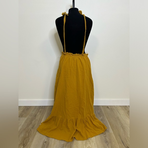 ◾️Catamaran Mustard Yellow Tiered Maxi Skirt With Overall Tie Straps And Pockets - Picture 4 of 9